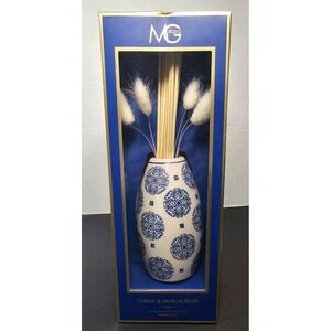 Hand Crafted Diffuser Vase Blue and White Ceramic